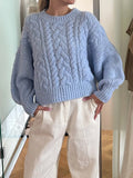 Kukombo Women's Y2K Cable Knit Sweaters Chunky Long Sleeve Crewneck Cropped Pullover Sweater Tops Warm Jumper Tops Knitwear