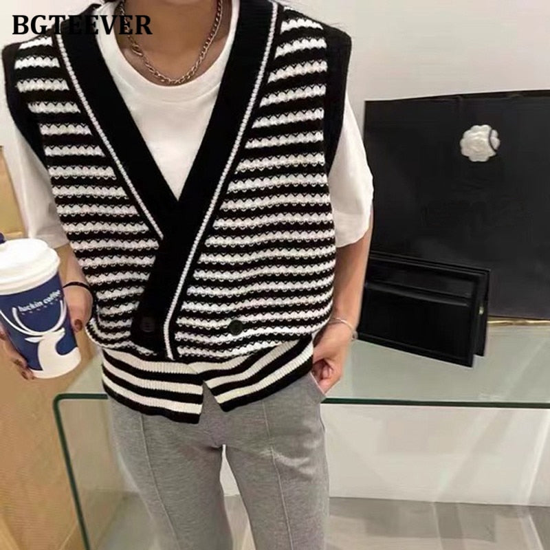 Christmas Gift BGTEEVER Vintage Irregular Double Breasted Women Cardigans Tops Autumn V-neck Sleeveless Loose Striped Female Knitted Sweaters