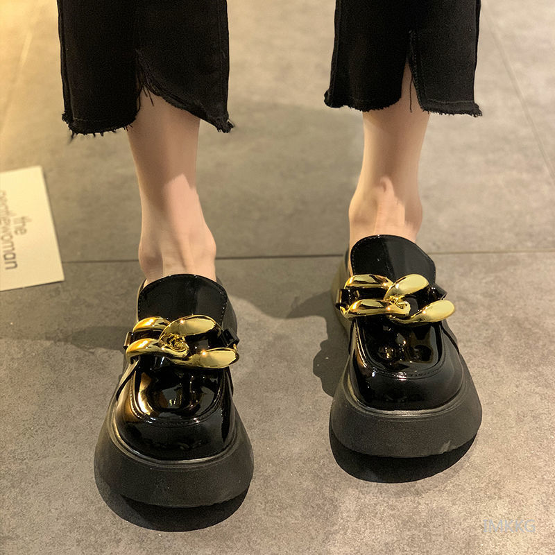 2022 New Slippers Loafer Chunky Golden Chains Women Chain Backless Leather Loafer Cork Midsole Ladies Luxury Mule Sandal