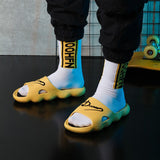 Kukombo 2022 Summer New Men Fashion Slippers Outdoor Men Shoes Soft Platform Comfortable Nonslip Design Indoor Bathroom Slippers Sandals