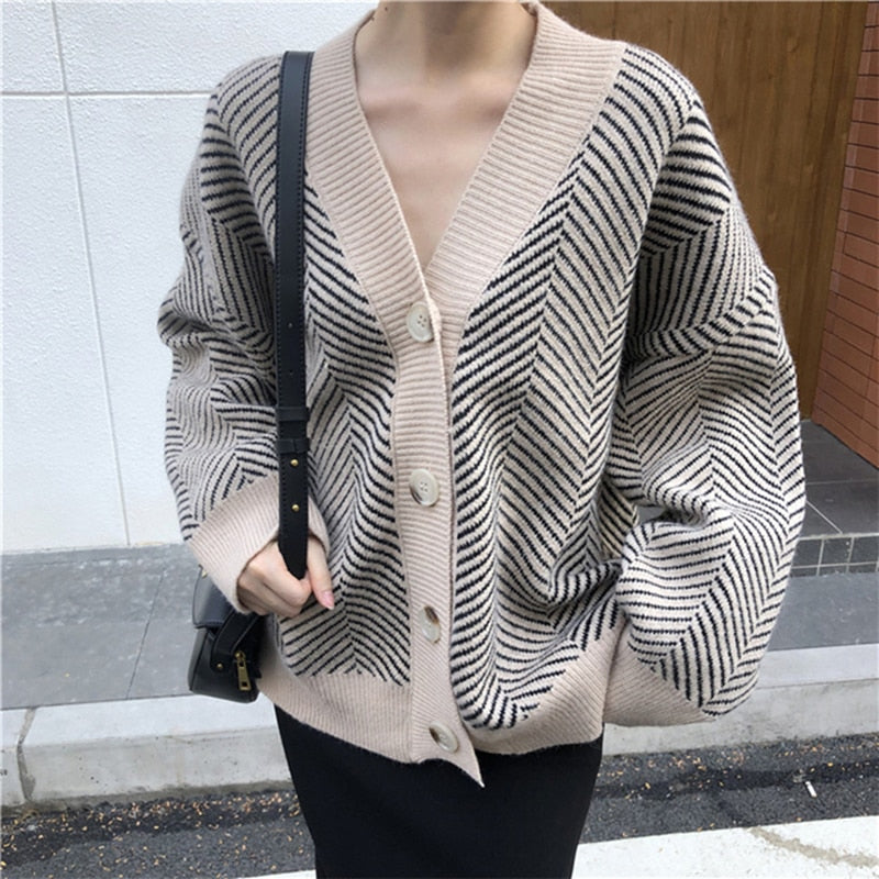 Christmas Gift 2021 Women's Knitwear Autumn Winter Striped V-Neck Cardigans Buttons Oversize Korean Style Lady Sweaters Vintage Tops