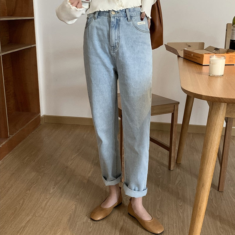 Christmas Gift High-rise Straight-leg Jeans Woman Korean Loose Light Color Plus Size Jeans Women Spring New Harajuku Women's Jeans 2021