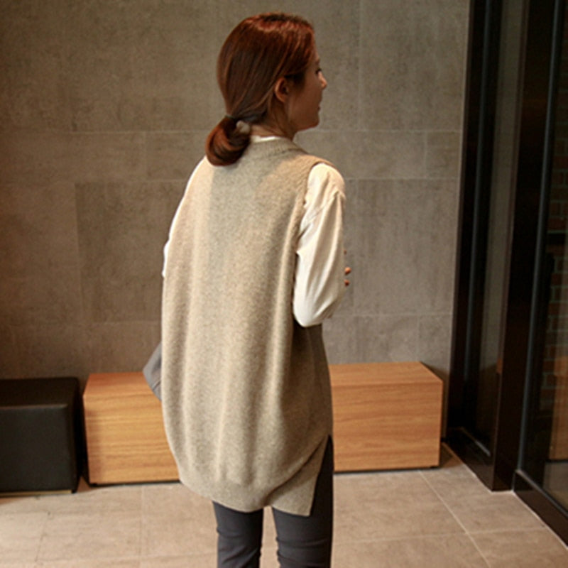 Christmas Gift New V neck Girls Pullover vest sweater Autumn Winter Short Knitted Women Sweaters Vest Sleeveless Warm Sweater Casual oversize