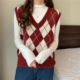 Kukombo  2022 Winter Plaid Sweater Vest Women Autumn/Winter Retro Loose-Fitting Pullover Sleeveless Shoulder Knitted Horse Clip Woman